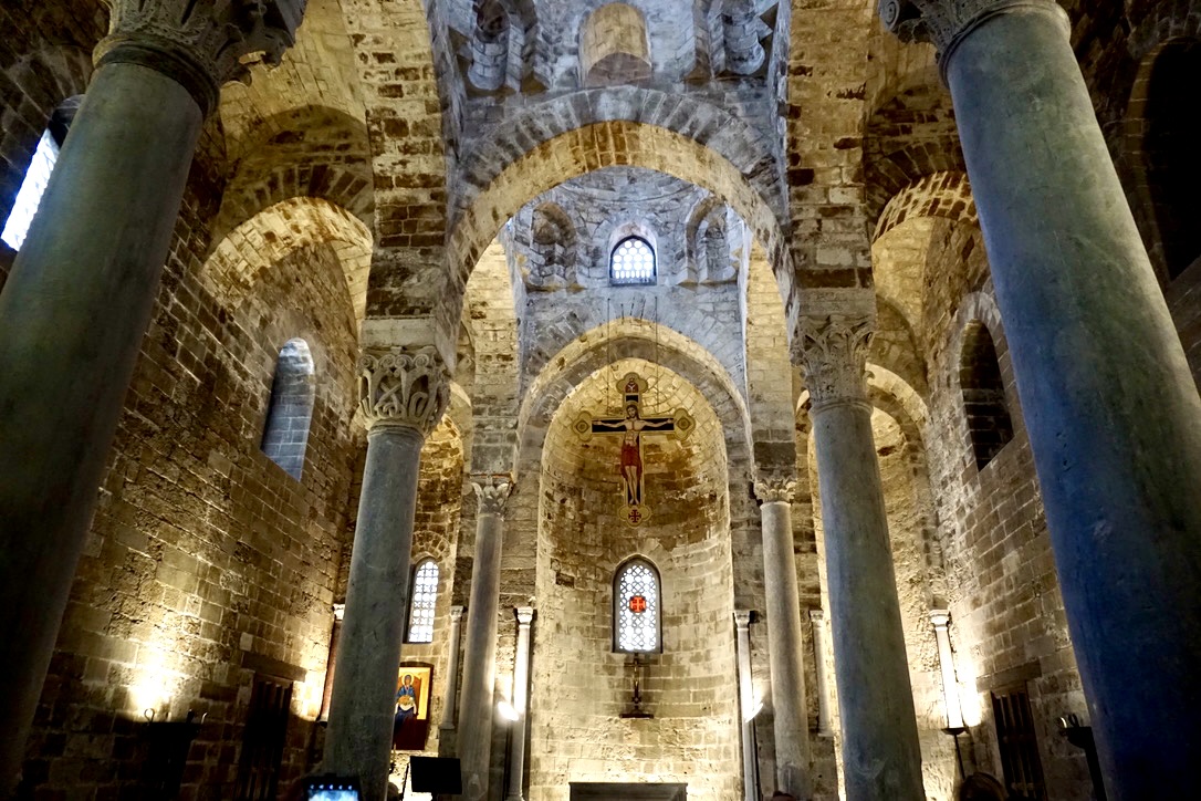 San Catoldo kilisesi