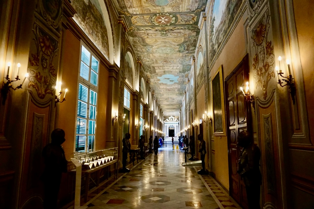 Granmaster's Palace Barok süslemeli tavan freski
