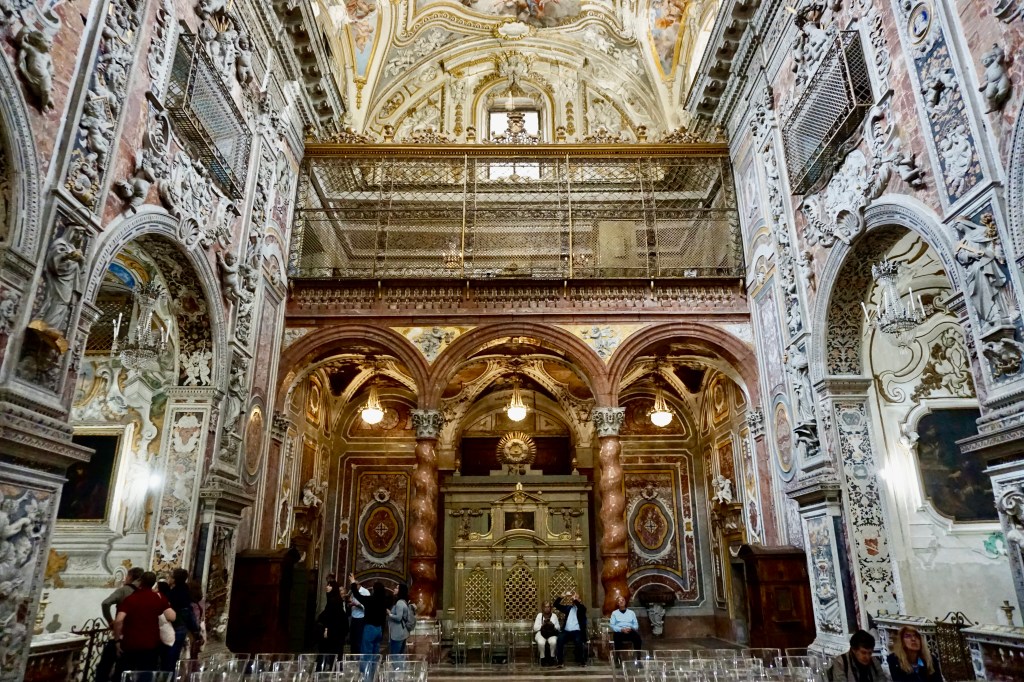 Santa Caterina Katolik Katedral ve Manastırı