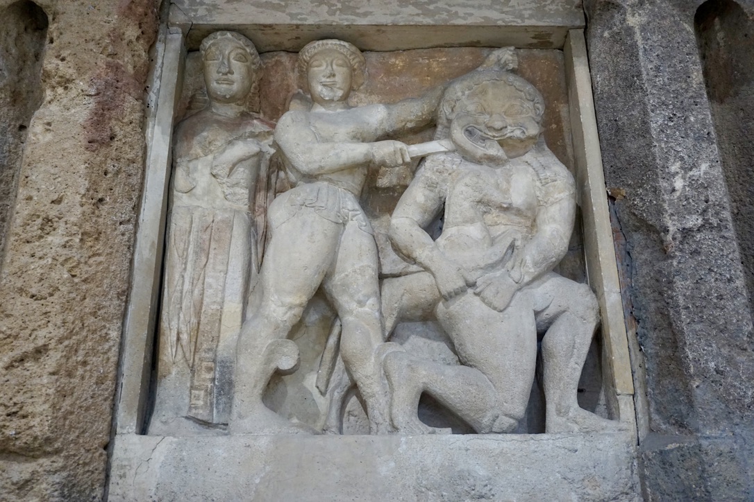 Palermo Antonio Salinas Arkeoloji Müzesi, Medusa’yı öldürme sahnesi