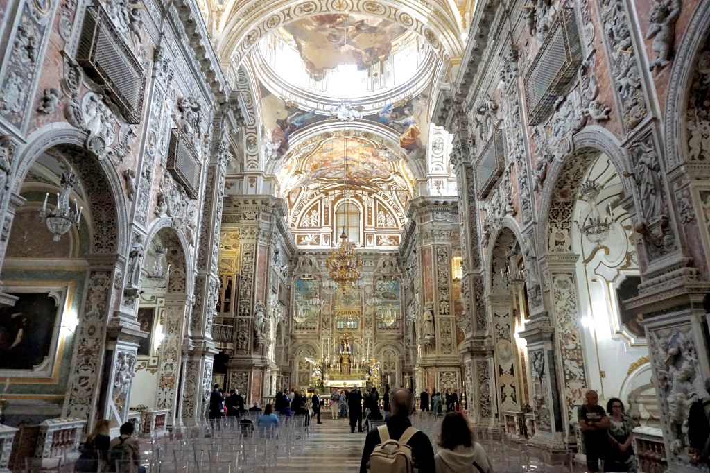 Santa Caterina Katolik Katedral ve Manastırı